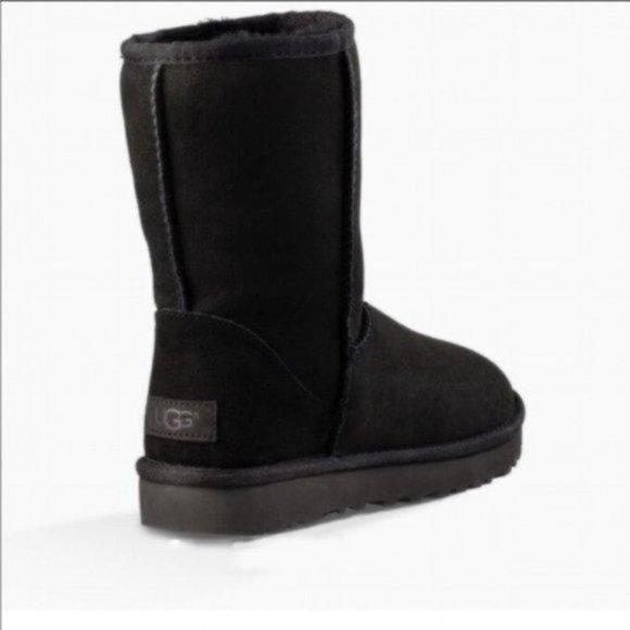 UGG Classic Short II Boots in Black - NEW - Picture 6 of 7